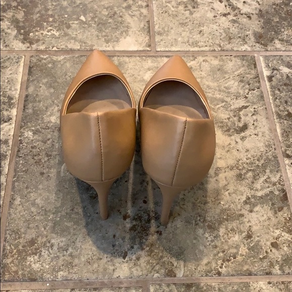 Sand Beige pointy toe heels - Picture 3 of 7